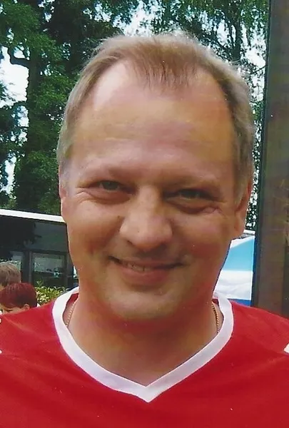 Херр, Доминик