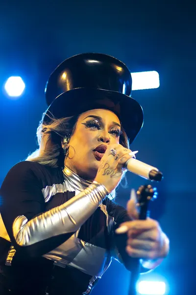 Gloria Groove