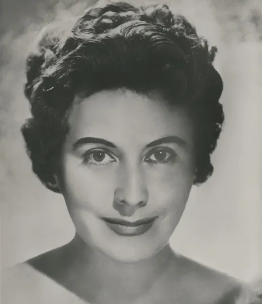 Делла Каза, Лиза