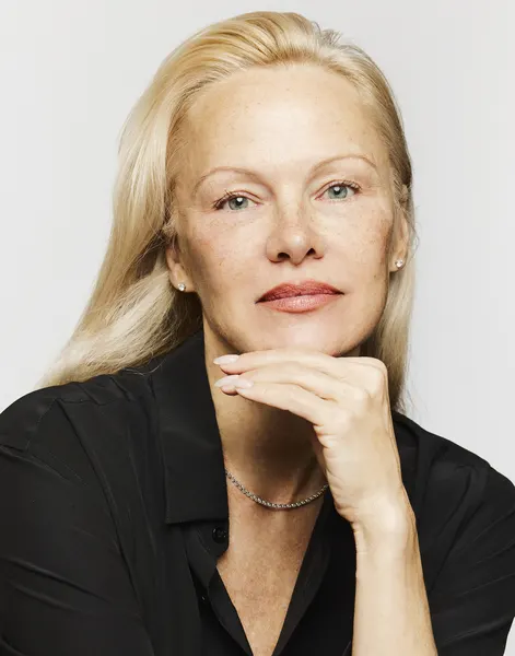Памела Андерсон