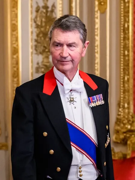 Лоренс, Тимоти